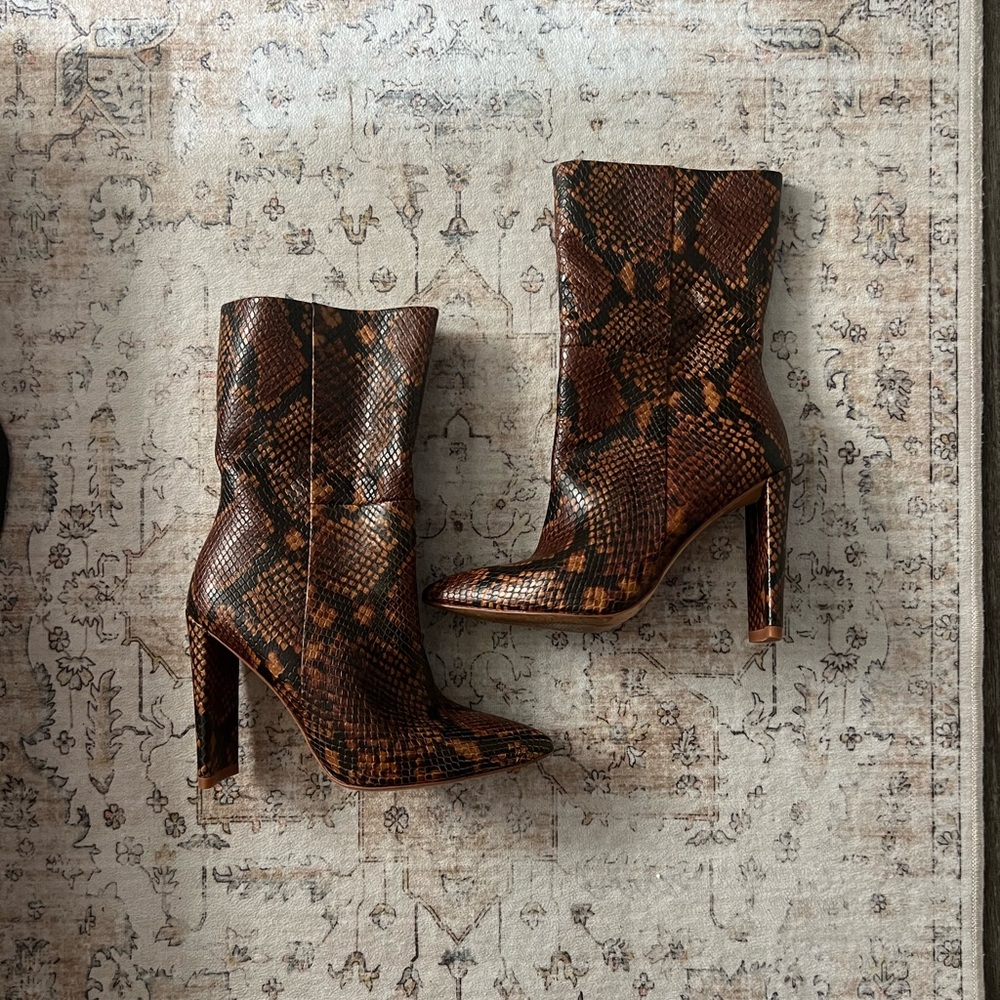 Stylish ALDO Brown Snake Print Women's Boots